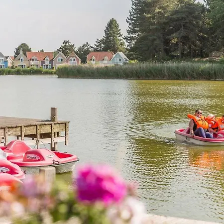 Maison Du Lac Pierre Et Vacances Belle Dune بيت للعطل